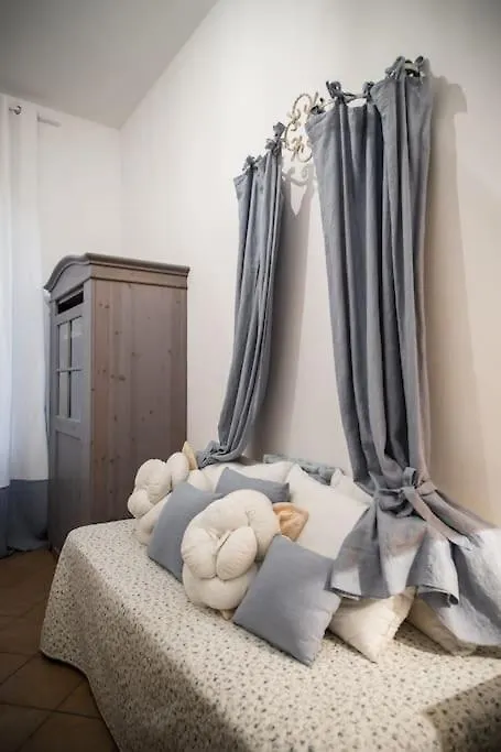 Piazza Erbe Luxury Apartment Verona İtalya