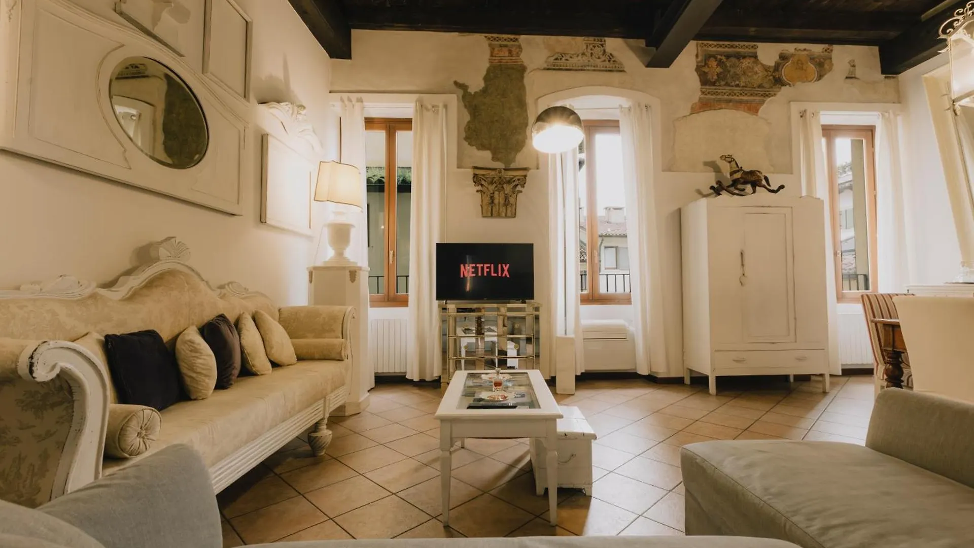 Piazza Erbe Luxury Apartment Verona