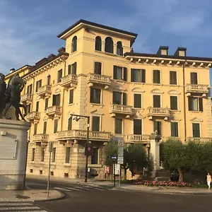 Konukevi Lady, Verona