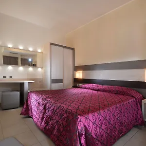 Otel Siena, Verona