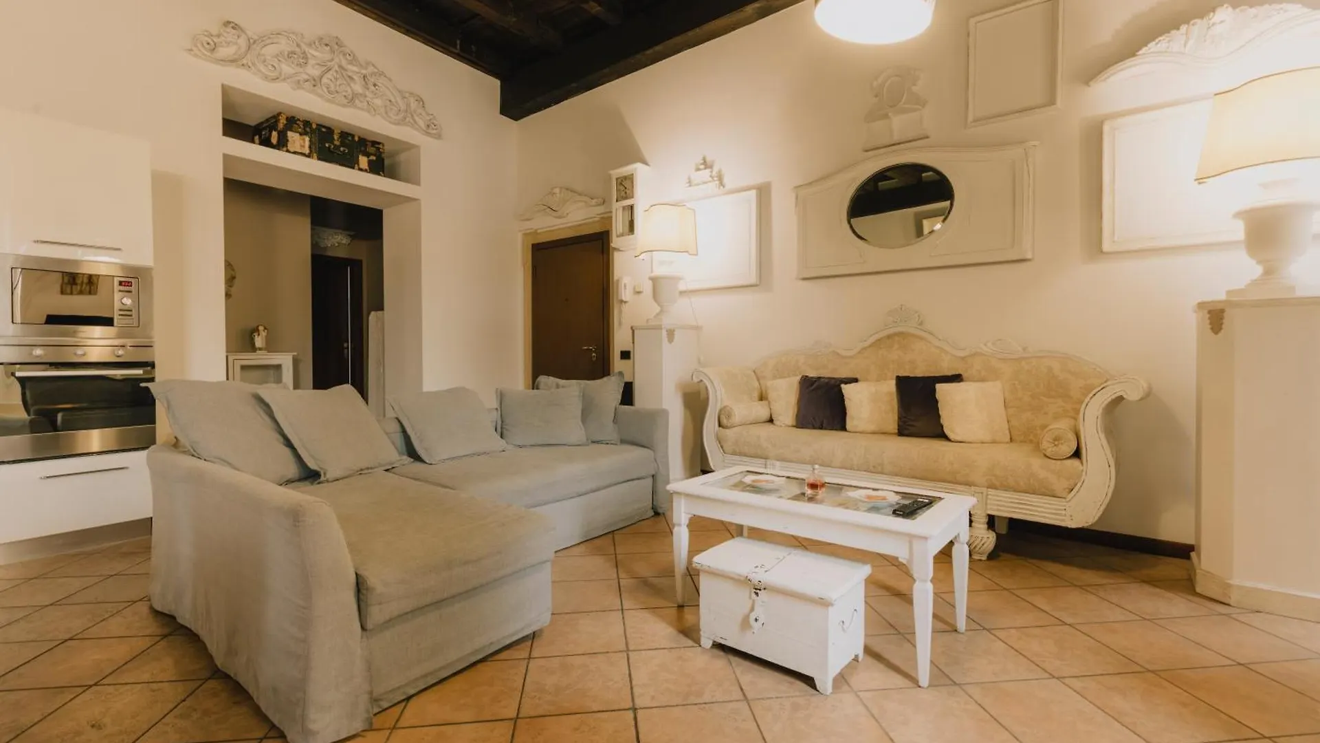 Piazza Erbe Luxury Apartment Verona